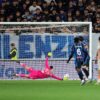 Fază uluitoare în Serie A: Un fan a intrat pe teren și a înscris din penalty + Ce s-a întâmplat apoi!