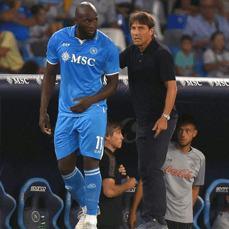 Mutare surprinzătoare în Serie A! Conte ar putea părăsi Napoli pentru a se alătura unei mari rivale.