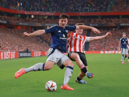 „Ce s-a întâmplat? Maguire s-a metamorfozat în Messi. Beckham ar fi mândru.”