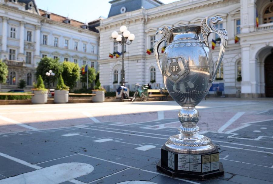 Trofeul Cupei României, în centrul orașului Arad Fotbalul românesc fără licență