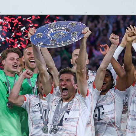 Thomas Müller a fost dealerul de bucurie pe Allianz Arena, după câștigarea celui de-al 34-lea titlu de către Bayern!