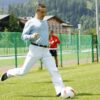 Stadionul unde Gigi Becali juca fotbal în campania electorală a fost arățat pentru a se cultiva porumb.
