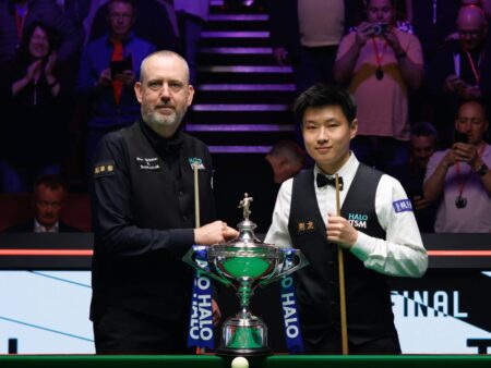 Un amator a făcut istorie, devenind primul chinez câștigător al Campionatului Mondial de snooker! L-a învins pe Ronnie O’Sullivan și pe Mark Williams!