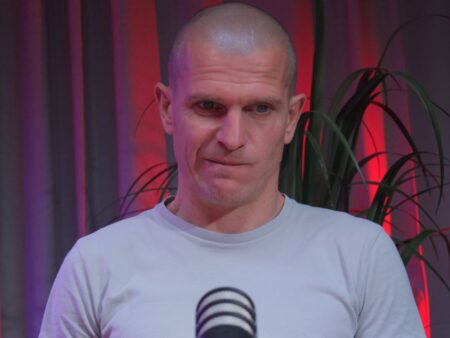„Am fost într-un loc întunecat. Știți câte kilograme am pus pe mine?”