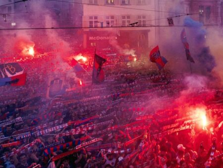 Imagini spectaculoase! Au sărbătorit primul titlu în 8 ani, avându-l alături pe fostul golgheter din Superliga printre vedete.