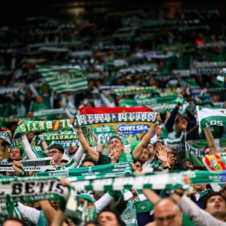 Fotbalul reprezintă unitate! » Stadionul Benito Villamarín, în sărbătoare cu ocazia finalei Conference League