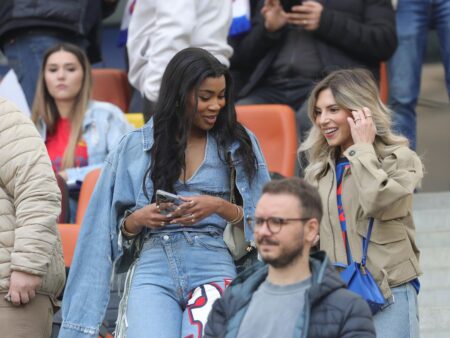 Soția fotbalistului de la FCSB a captat atenția înainte de meciul cu FCSB