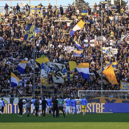 Măsuri speciale la Parma – Napoli: „Fără bilet, nu ai acces în oraș!”