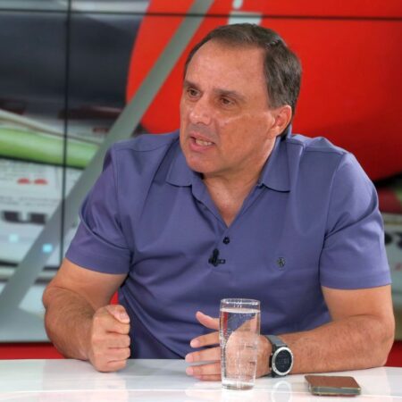 „Asta înseamnă a fi călcat în picioare! Chiar așa?”