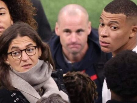 Mama lui Mbappe îl susține pe atacantul de la Real Madrid: „Nu tolerăm insulte! Acesta sunt banii noștri!”