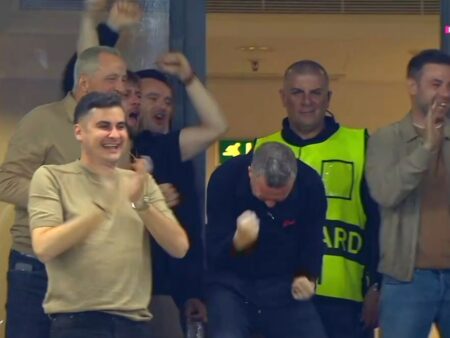 MM Stoica, în extaz în lojă după golul lui Octavian Popescu la FCSB