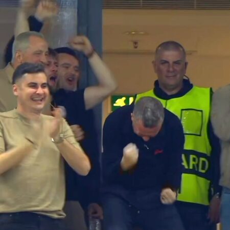 MM Stoica, în extaz în lojă după golul lui Octavian Popescu la FCSB