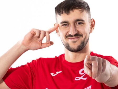 CS Dinamo a câștigat derby-ul cu Progresul și play-off-ul, pregătindu-se pentru promovare! Detalii despre fuziunea cu Dinamo.