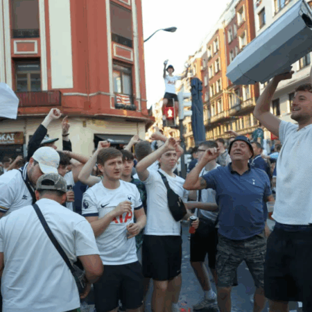 „Semafoare distruse și străzi eruptive: HAOS la Bilbao, cu o zi înainte de finala Europa League”
