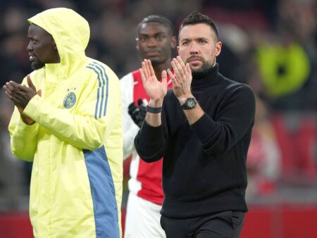 Antrenorul lui Ajax nu va „rezista” după unul dintre cele mai mari colapsuri din istorie.