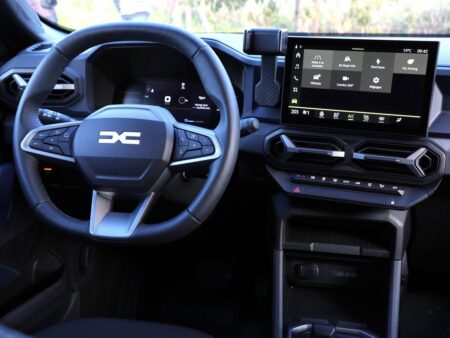 Dacia a cedat supremația pe piața auto din România! Două mașini mai ieftine decât Duster în 2025.