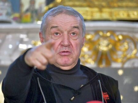 „Mi-a propus și mie cel de la CFR” » Ilie Dumitrescu a încercat să-l împiedice, în direct