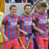 „Jucăm șah pe muzica de manele și mâncăm parizer”