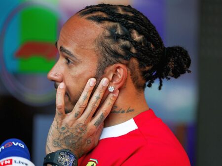 Lewis Hamilton, sancționat cu 3 poziții după calificările de la Monaco. Cum a reacționat pilotul Ferrari?