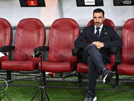 Lecția învățată de jucătorii de la FCSB de la Elias Charalambous: ”I-am luat telefonul lui Adrian Șut și am făcut asta”