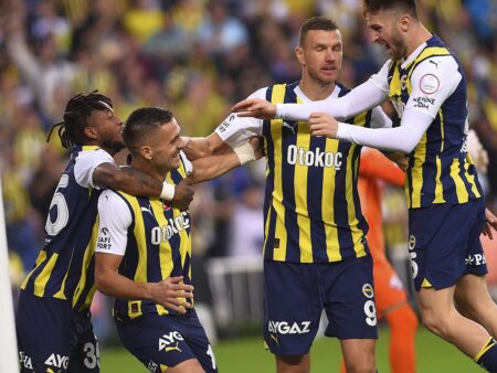 Două legende părăsesc Fenerbahce: „Meritați respect pe viață!”