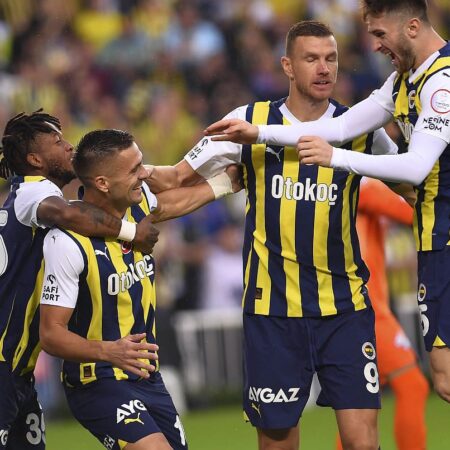 Două legende părăsesc Fenerbahce: „Meritați respect pe viață!”
