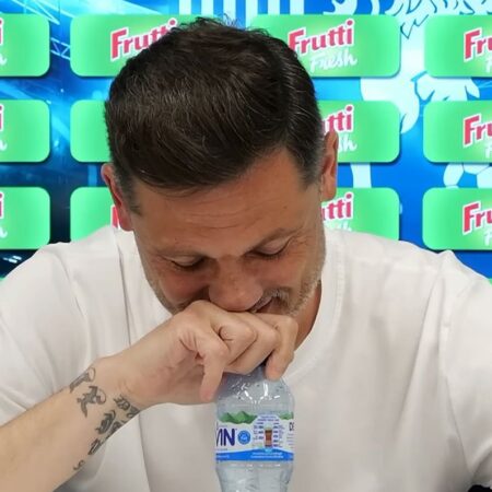 Mirel Rădoi, inaripiat la conferință după Craiova
