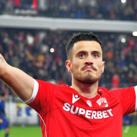 Transferul carierei?! Golgheterul lui Dinamo visează la o echipă ce ar putea juca în Liga Campionilor.
