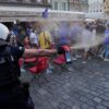 Scenă de violență în Polonia, înaintea finalei Conference League! Poliția a intervenit energic pentru a separa suporterii lui Betis și Chelsea.
