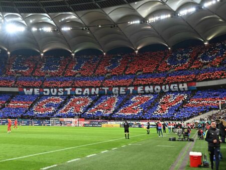 FCSB – Universitatea Craiova: Stadionul plin pentru sărbătoarea campioanei!