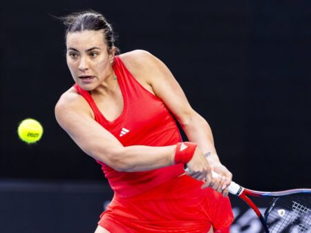 Iată o sugestie de titlu:

„Bilansul de după Roland Garros: Ce premii a obținut Gabriela Ruse în primele cinci luni ale sezonului, cu un bilanț de 17-9”