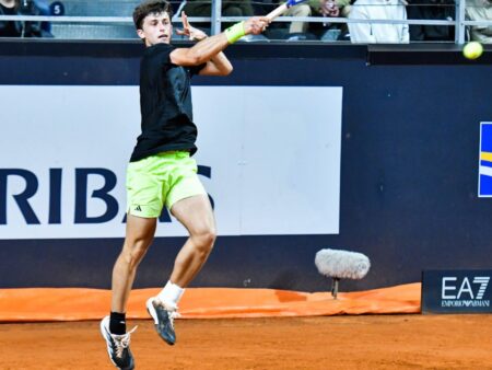 Costul plății: ce s-a întâmplat cu un jucător din Italia pentru că a stat prea mult la baie în timpul unui meci de tenis.