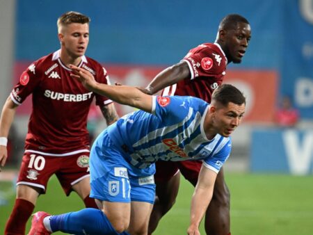 A existat sau nu penalty pentru Rapid la Craiova: verdictul după o fază controversată