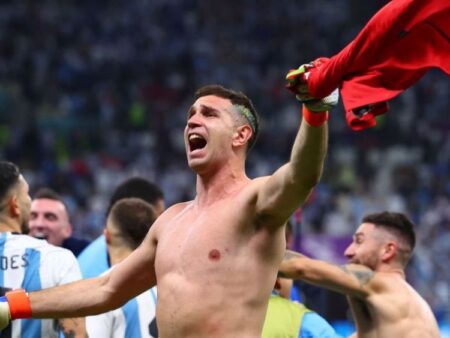 „Nebunul” Emiliano Martinez primește o știre alarmantă