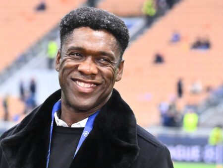 Seedorf, uriașul fotbalului, a revenit grație superbei sale soții, care l-a convertit și la Islam: „Bine ai venit!“
