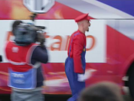 Carnaval pe Arena Națională! Jucătorii FCSB au oferit un spectacol de excepție înainte de derby-ul cu Craiova.