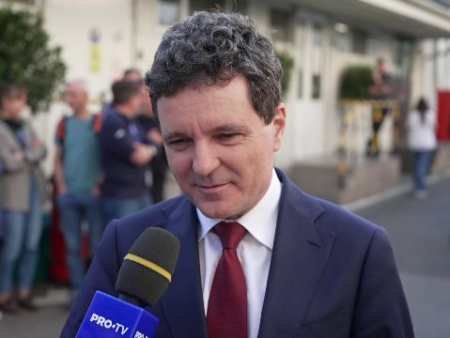 Nicușor Dan, pasionat de fotbal, își dorește calificarea României la Mondialul din 2026. Ce nume le-a dat jucătorilor tricolori?