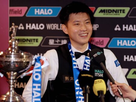 Șoc la Crucible! Jucătorul chinez, suspendat aproape 2 ani pentru meciuri aranjate, a câștigat titlul mondial la snooker.
