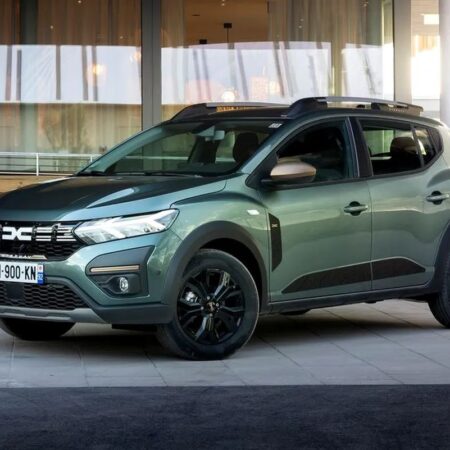 Premiera Dacia! Modificare semnificativă pentru cel mai vândut model românesc: cum va fi designul mașinii.