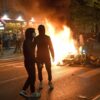 Emmanuel Macron a denunțat violențele din Paris: „Vom urmări, vom pedepsi, vom fi neobosiți”