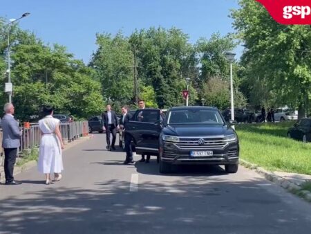 Nicușor Dan a sosit la Sala Polivalentă pentru a participa la meciul de retragere al Cristinei Neagu.