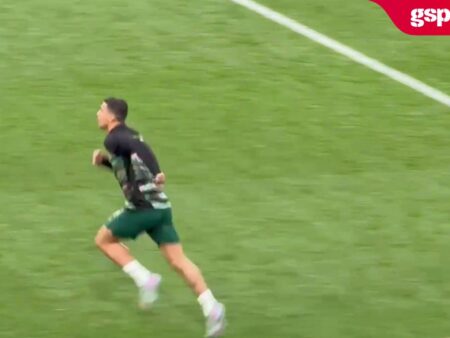 Cristiano Ronaldo, ovaționat de întreg stadionul la ieșirea pentru încălzire, înainte de Portugalia – Spania