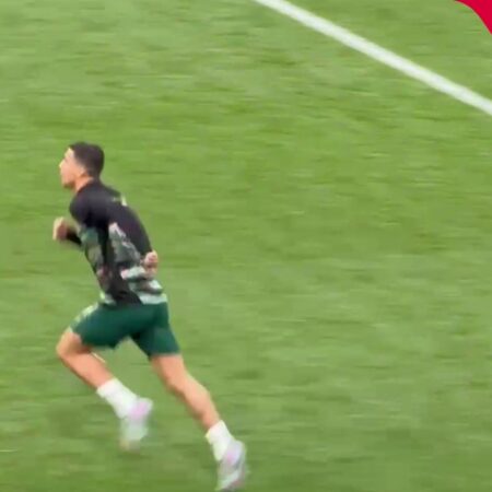 Cristiano Ronaldo, ovaționat de întreg stadionul la ieșirea pentru încălzire, înainte de Portugalia – Spania
