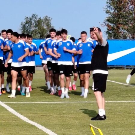 Patru jucători absenți în Bulgaria » Ianis Zicu dispune de 27 de fotbaliști în cantonamentul Farului de la Bansko