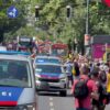 Poliția, forțele speciale și mii de participanți: imagini de la parada Pride din Viena