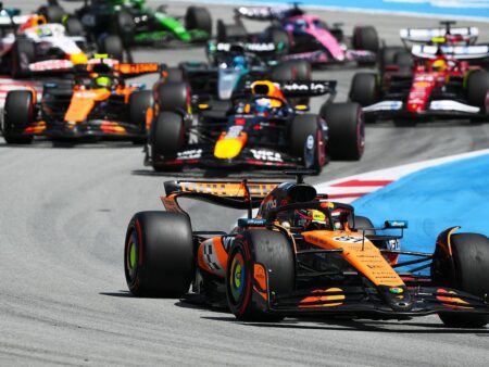 Fără milă! McLaren declară că nu va utiliza ordine de echipă.
