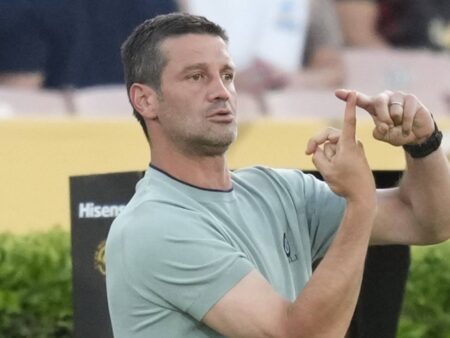 Chivu trece la atac pe piața transferurilor! Prima cerință: un super-talent urmărit și de AC Milan.