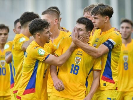 Ianis Hagi, mesaj emoționant pentru juniorii naționalei U19 înaintea semifinalei cu Olanda de la Euro: „Întreaga țară este alături de voi!”