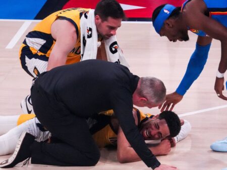 „Blestemul” numărului 0 a lovit NBA! O coincidență ciudată pentru cei 3 jucători cu tendonul ahilian rupt în play-off.
