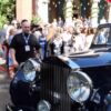Plecarea mirilor de la ceremonia religioasă a lui Kira Hagi și Thomas Ferfelis